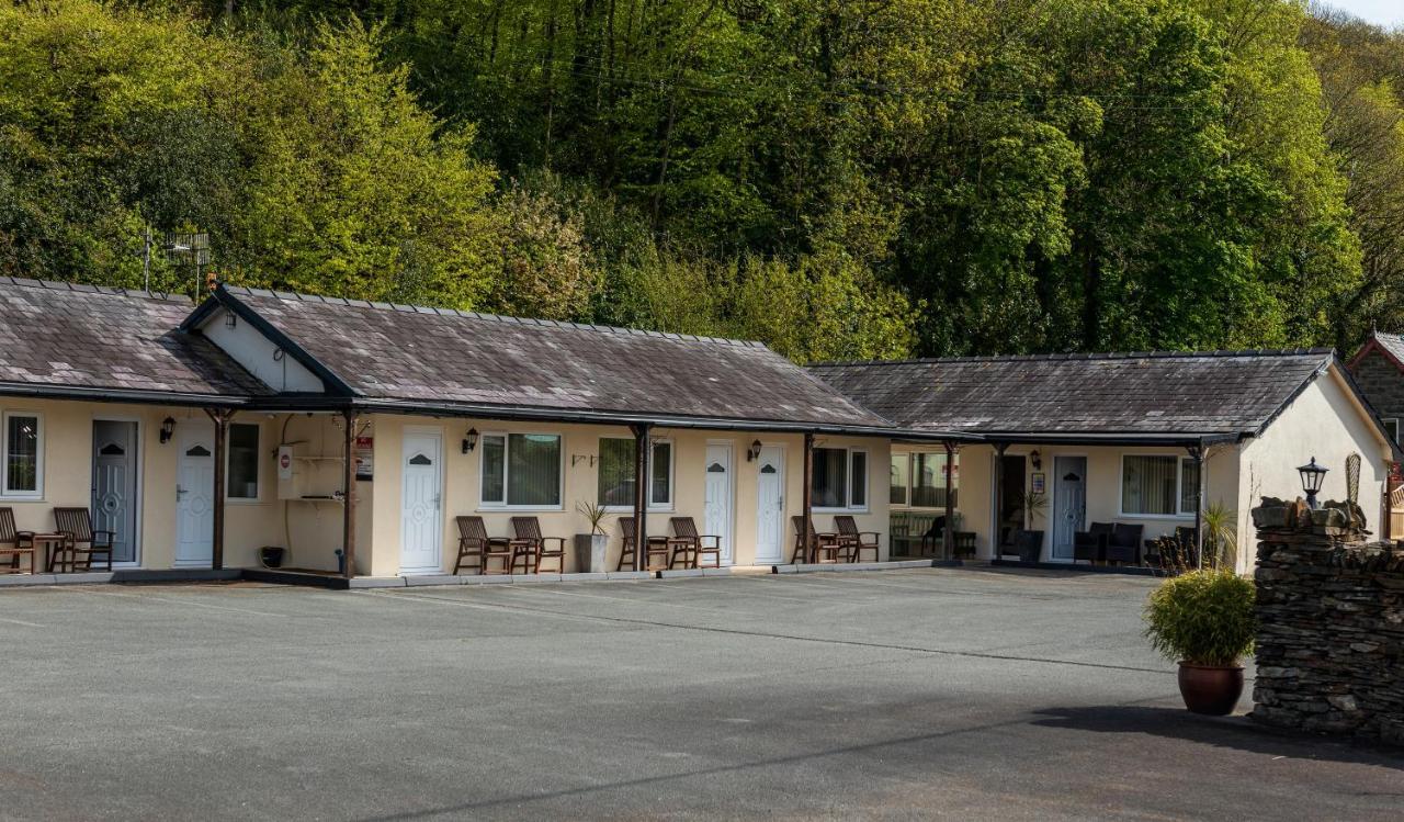 Estuary Lodge Motel B&B Talsarnau ภายนอก รูปภาพ