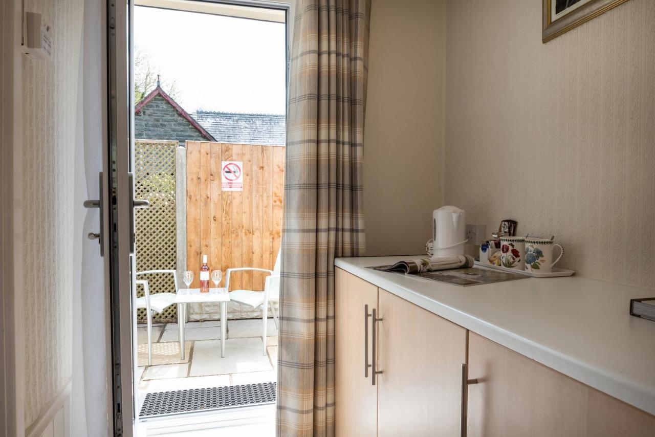 Estuary Lodge Motel B&B Talsarnau ภายนอก รูปภาพ
