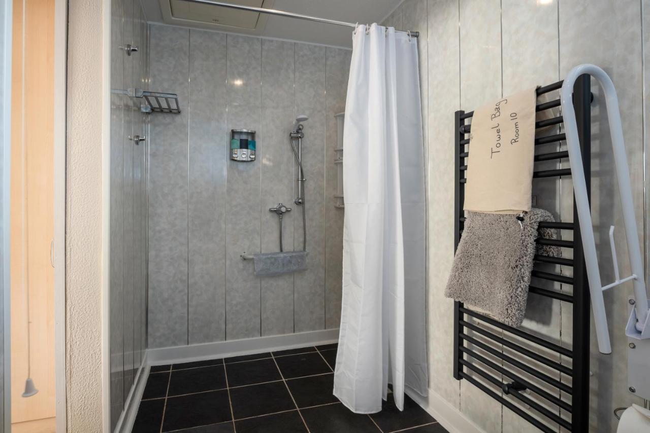 Estuary Lodge Motel B&B Talsarnau ภายนอก รูปภาพ