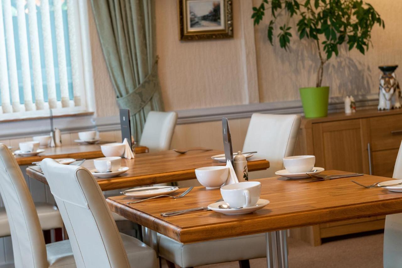 Estuary Lodge Motel B&B Talsarnau ภายนอก รูปภาพ