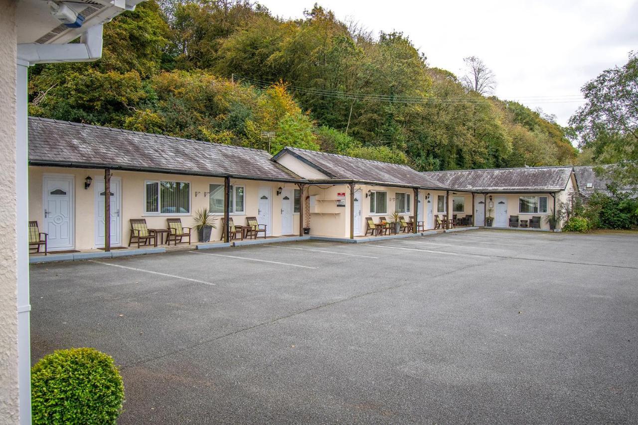 Estuary Lodge Motel B&B Talsarnau ภายนอก รูปภาพ