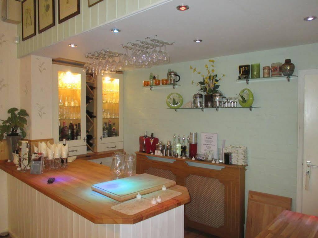Estuary Lodge Motel B&B Talsarnau ภายนอก รูปภาพ